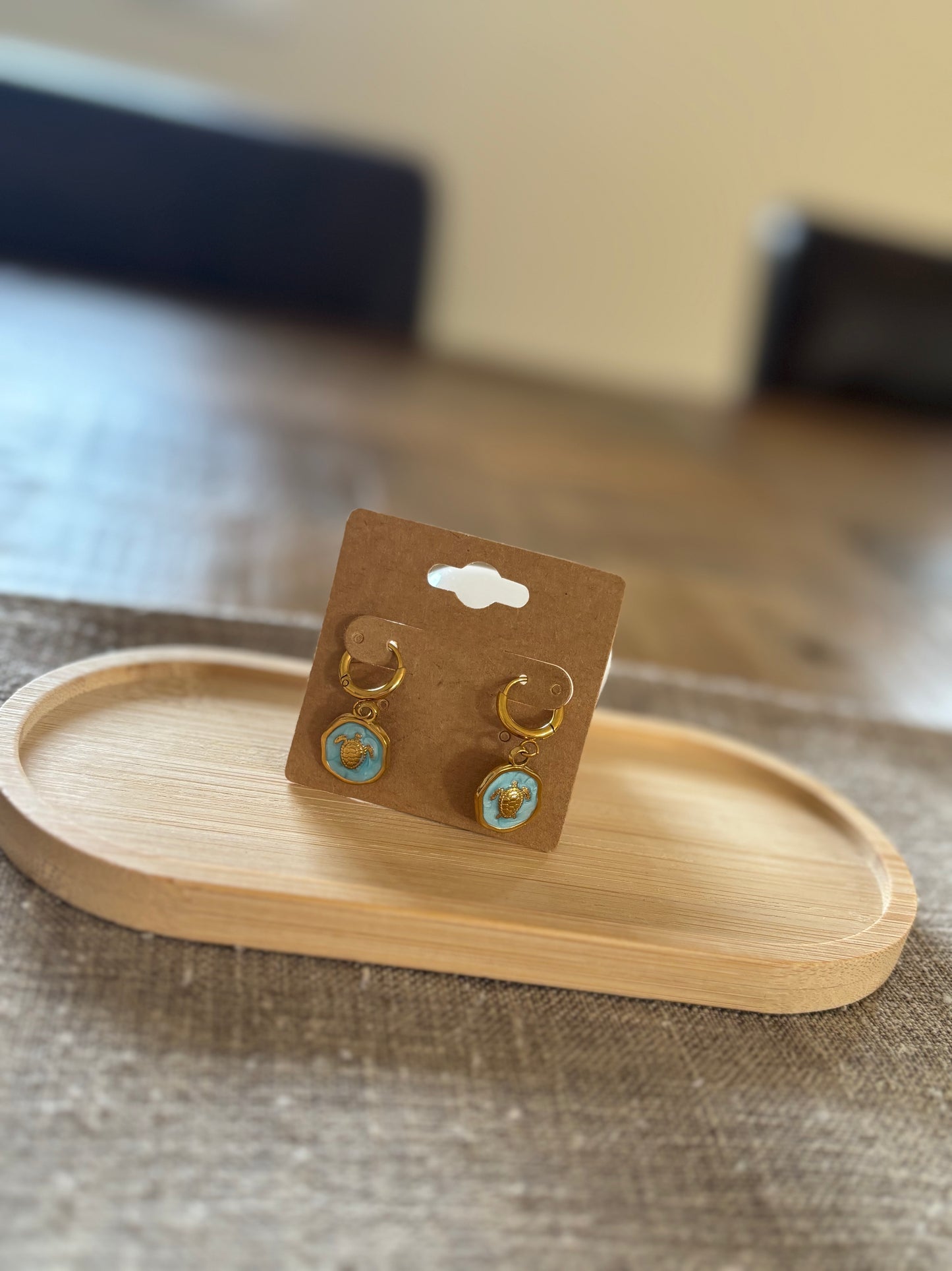 Tortoise pendent hoops